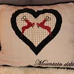 Lilly Chalet- With Private Sauna, Close To Lifts Bad Kleinkirchheim