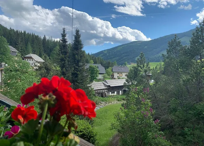 Lilly Chalet- With Private Sauna, Close To Lifts *