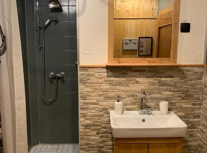 Апартаменти Lilly Chalet- With Private Sauna, Close To Lifts *